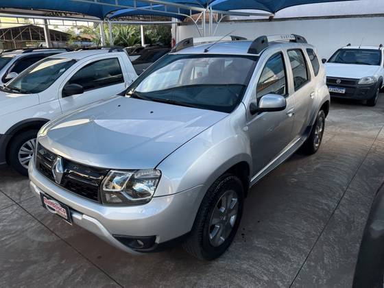 RENAULT DUSTER 2.0 DYNAMIQUE 4X2 16V FLEX 4P AUTOMÁTICO